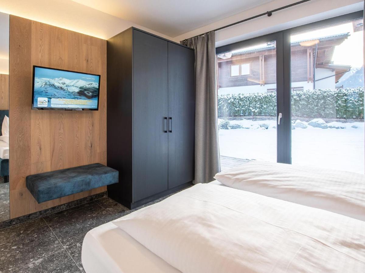Apartment In Wald Im Pinzgau With A Carport Екстериор снимка